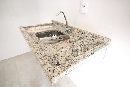 Cozinha de apartamento à venda com 2 quartos, 30m² em Cidade Antônio Estêvão de Carvalho, São Paulo