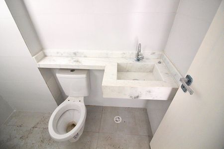 Banheiro de apartamento à venda com 2 quartos, 30m² em Cidade Antônio Estêvão de Carvalho, São Paulo