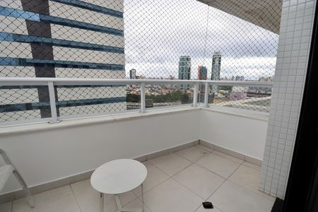 Studio para alugar com 44m², 1 quarto e 1 vaga Studio para alugar com 44m², 1 quarto e 1 vagaVaranda