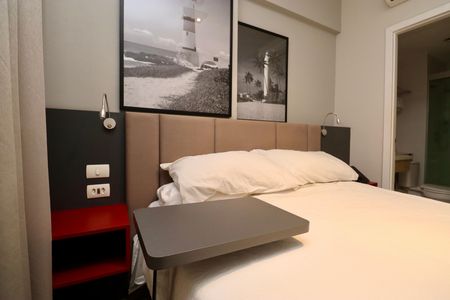 Studio para alugar com 44m², 1 quarto e 1 vaga Studio para alugar com 44m², 1 quarto e 1 vagaQuarto
