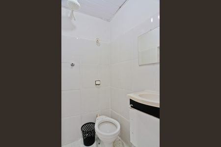 Banheiro de kitnet/studio para alugar com 1 quarto, 30m² em Vila Roque, São Paulo