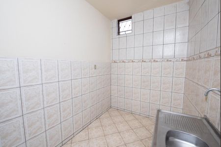 Cozinha de casa para alugar com 3 quartos, 130m² em Califórnia, Belo Horizonte