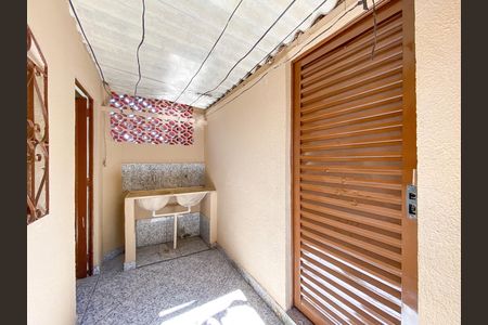 Casa para alugar com 2 quartos, 130m² em Califórnia, Belo Horizonte