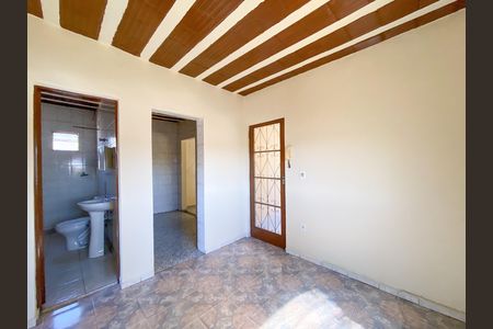 Casa para alugar com 2 quartos, 130m² em Califórnia, Belo Horizonte