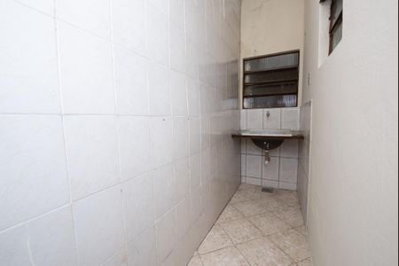 Área de Serviço de casa para alugar com 3 quartos, 130m² em Califórnia, Belo Horizonte