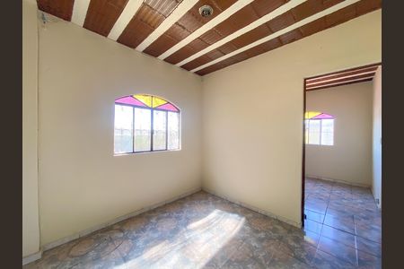 Casa para alugar com 2 quartos, 130m² em Califórnia, Belo Horizonte