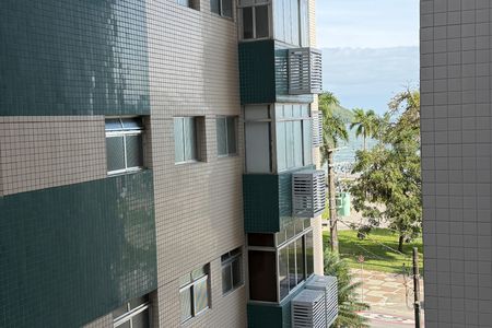Vista da Sala de apartamento para alugar com 1 quarto, 59m² em Aparecida, Santos