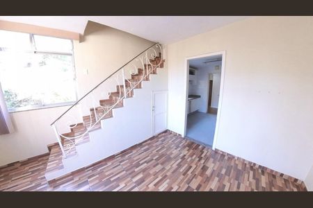 Apartamento para alugar com 106m², 2 quartos e sem vagaSala de Estar