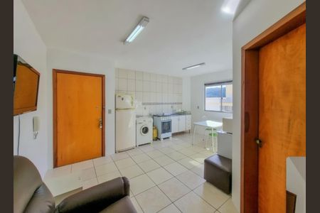 Sala de kitnet/studio para alugar com 1 quarto, 42m² em Vila Nova, Novo Hamburgo