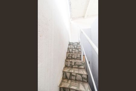 Escada de casa para alugar com 1 quarto, 54m² em Parque Imperial, Barueri