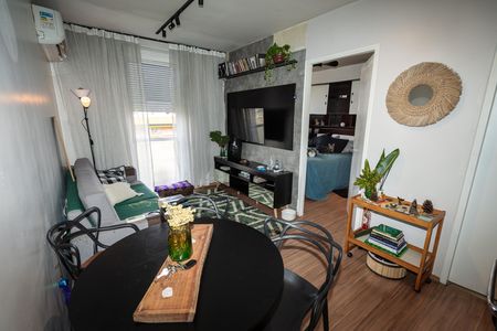 Sala de apartamento para alugar com 1 quarto, 45m² em Humaitá, Porto Alegre