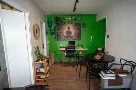 Sala de apartamento para alugar com 1 quarto, 45m² em Humaitá, Porto Alegre