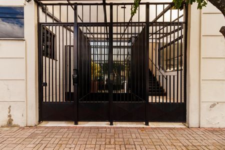 Fachada de apartamento à venda com 3 quartos, 68m² em Vila Gustavo, São Paulo