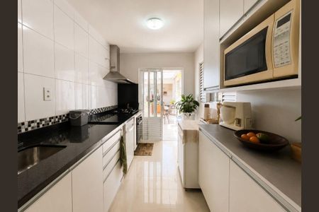 Casa à venda com 118m², 2 quartos e 2 vagas