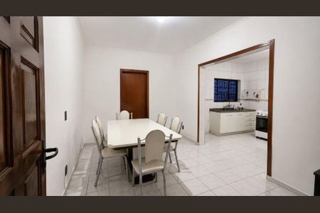 Casa à venda com 254m², 4 quartos e 7 vagas