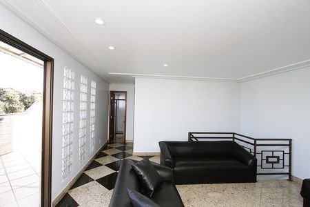 Apartamento à venda com 4 quartos, 175m² em Padre Eustáquio, Belo Horizonte