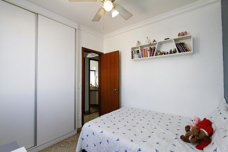 Apartamento à venda com 175m², 4 quartos e 2 vagasQuarto 1