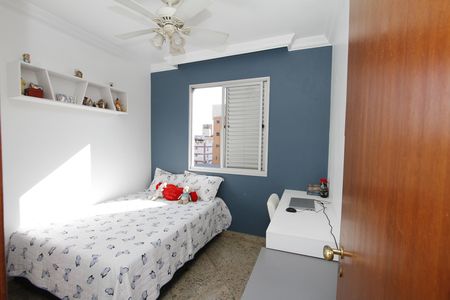 Apartamento à venda com 175m², 4 quartos e 2 vagasQuarto 2