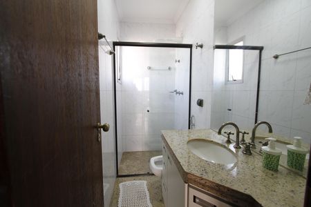 Apartamento à venda com 175m², 4 quartos e 2 vagasBanheiro 3