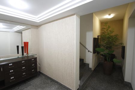 Apartamento à venda com 175m², 4 quartos e 2 vagasHall de entrada