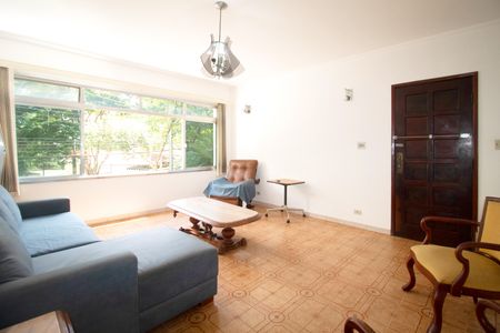 Casa à venda com 3 quartos, 140m² em Vila Madalena, São Paulo