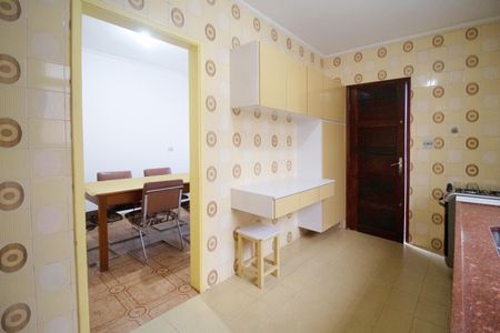 Casa à venda com 3 quartos, 140m² em Vila Madalena, São Paulo