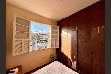 Apartamento à venda com 3 quartos, 196m² em Pompéia, Belo Horizonte