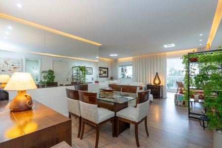 Apartamento à venda com 3 quartos, 125m² em Jardim Vazani, São Paulo