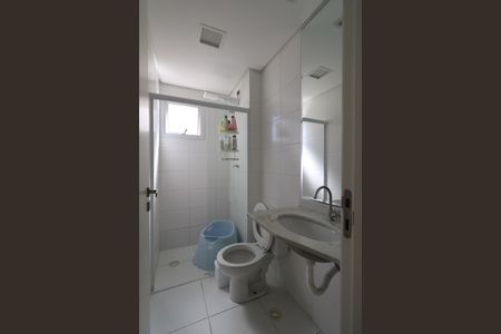 Apartamento à venda com 66m², 2 quartos e 1 vaga Apartamento à venda com 66m², 2 quartos e 1 vagaBanheiro da Suíte 2