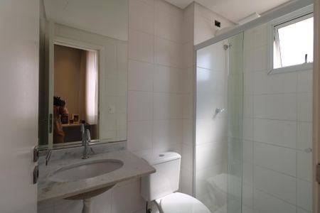 Apartamento à venda com 66m², 2 quartos e 1 vaga Apartamento à venda com 66m², 2 quartos e 1 vagaBanheiro da Suíte 1