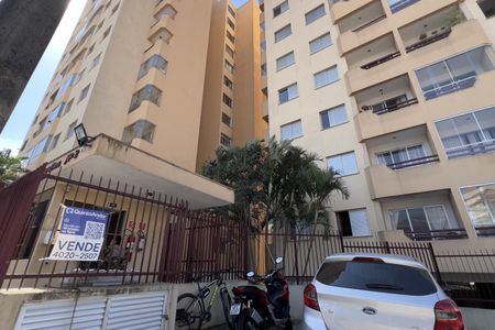 Fachada com placa grande de apartamento à venda com 3 quartos, 76m² em Vila Itapegica, Guarulhos