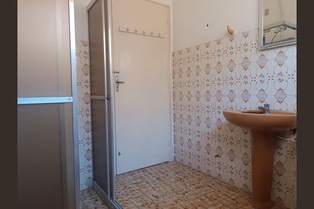 Casa para alugar com 180m², 2 quartos e 1 vaga Casa para alugar com 180m², 2 quartos e 1 vagaBanheiro