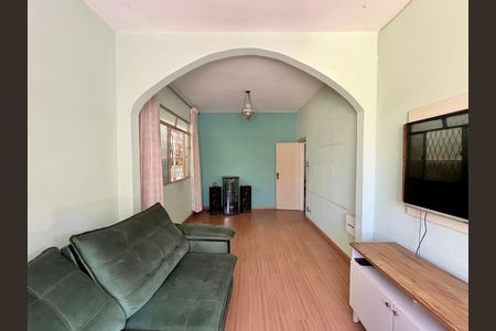 Casa para alugar com 3 quartos, 250m² em Graça, Belo Horizonte