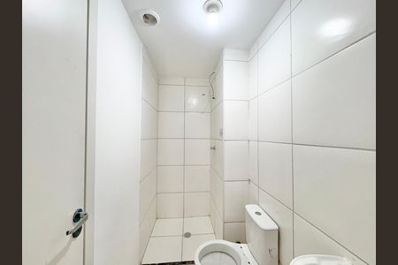 Banheiro de apartamento para alugar com 2 quartos, 34m² em Vila Pirituba, São Paulo