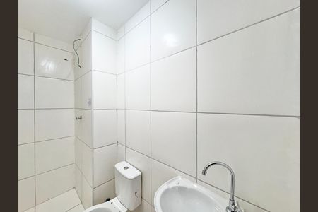 Banheiro de apartamento para alugar com 2 quartos, 34m² em Vila Pirituba, São Paulo