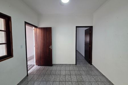 Sala de casa para alugar com 3 quartos, 82m² em Nova Mirim, Praia Grande