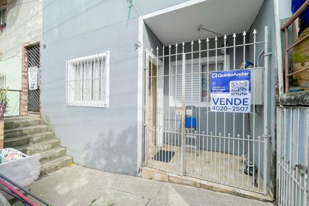 Fachada de casa à venda com 2 quartos, 56m² em Padroeira, Osasco