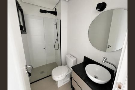 Banheiro de kitnet/studio para alugar com 1 quarto, 25m² em Vila Nova, Novo Hamburgo
