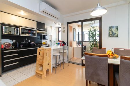 Sala de apartamento à venda com 2 quartos, 62m² em Cidade Baixa, Porto Alegre