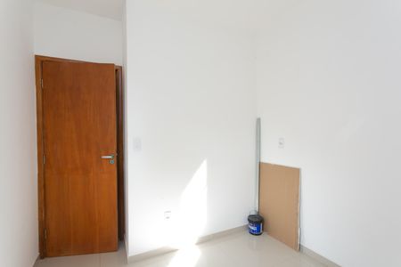 Quarto 2 de apartamento para alugar com 2 quartos, 40m² em Vila Jacuí, São Paulo