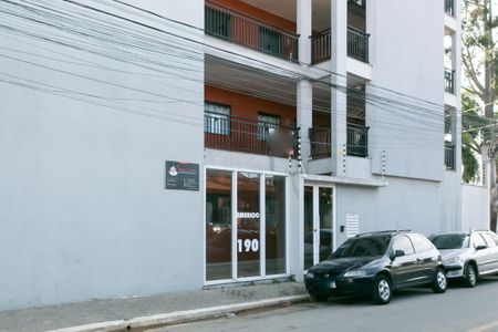 Fachada de apartamento para alugar com 2 quartos, 40m² em Vila Jacuí, São Paulo