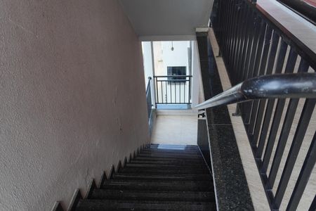 Corredor de apartamento para alugar com 2 quartos, 47m² em Vila Jacuí, São Paulo
