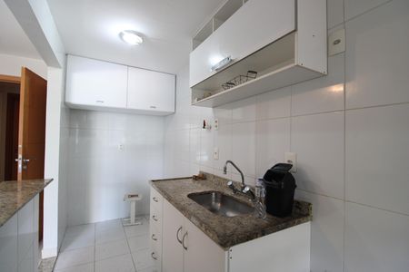 Cozinha de apartamento para alugar com 2 quartos, 79m² em Barra Olímpica, Rio de Janeiro