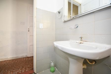 banheiro corredor de casa para alugar com 3 quartos, 118m² em Pinheiros, São Paulo