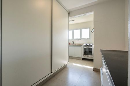 Cozinha de apartamento para alugar com 2 quartos, 110m² em Pinheiros, São Paulo