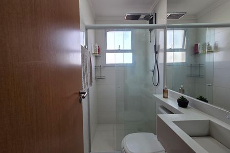 Apartamento para alugar com 64m², 2 quartos e 1 vaga Apartamento para alugar com 64m², 2 quartos e 1 vagaBanheiro da Suíte 1