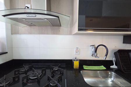 Cozinha de apartamento para alugar com 2 quartos, 64m² em Guilhermina, Praia Grande