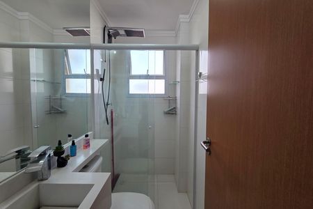 Apartamento para alugar com 64m², 2 quartos e 1 vaga Apartamento para alugar com 64m², 2 quartos e 1 vagaBanheiro social