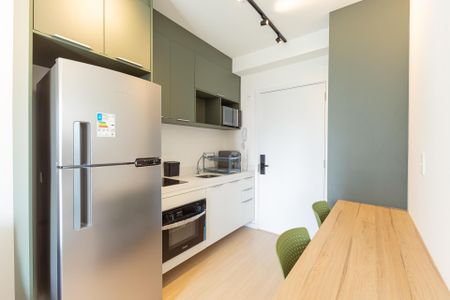 Cozinha de apartamento para alugar com 1 quarto, 35m² em Indianópolis, São Paulo