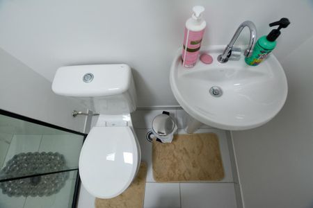 BANHEIRO de kitnet/studio à venda com 2 quartos, 32m² em Jardim Celeste, São Paulo
